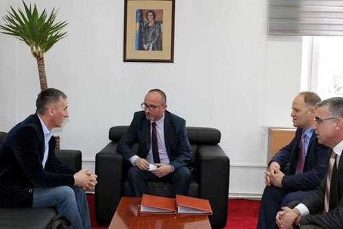 Das Abkommen über die Zusammenarbeit mit dem Ministerium für Gesundheit des Kosovo unterzeichnet